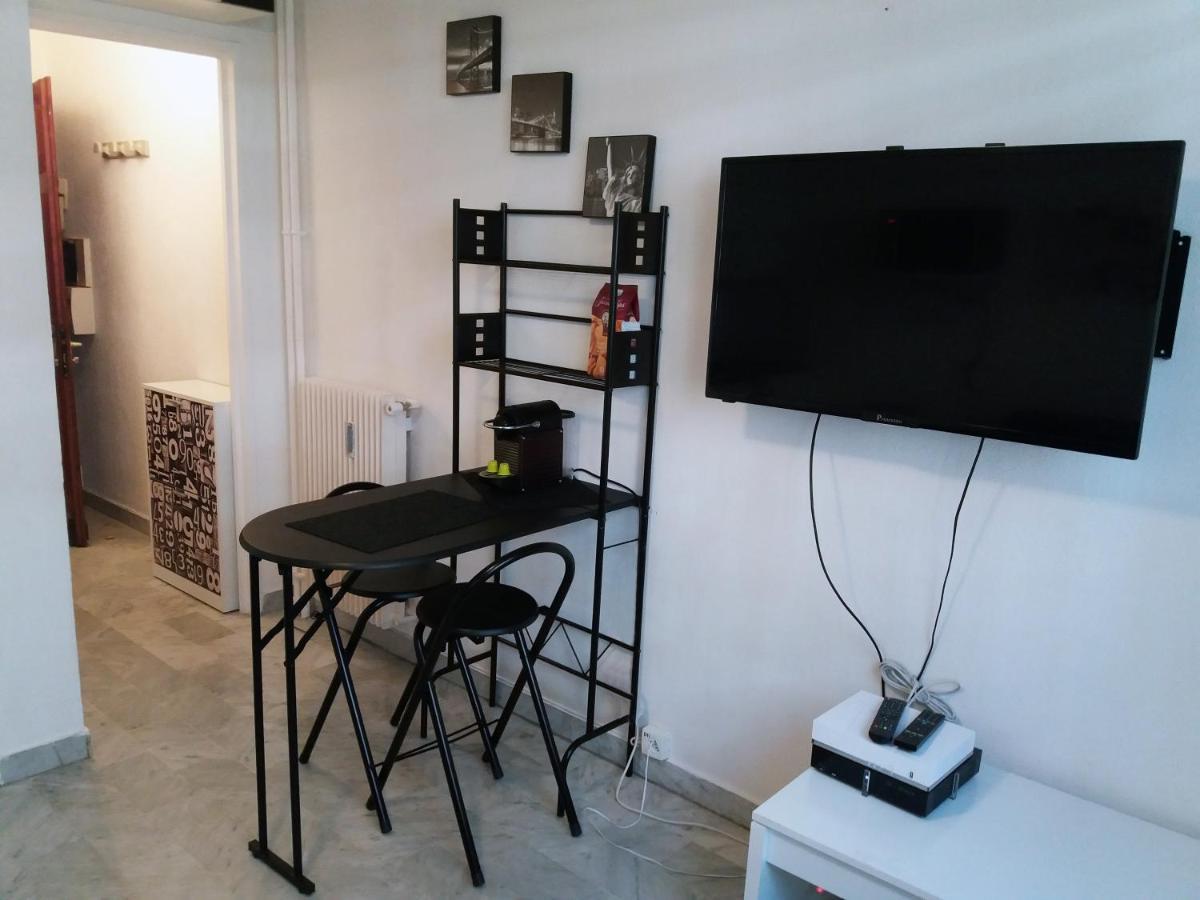 Studio Bord De Mer Nice Ouest Apartment Ngoại thất bức ảnh